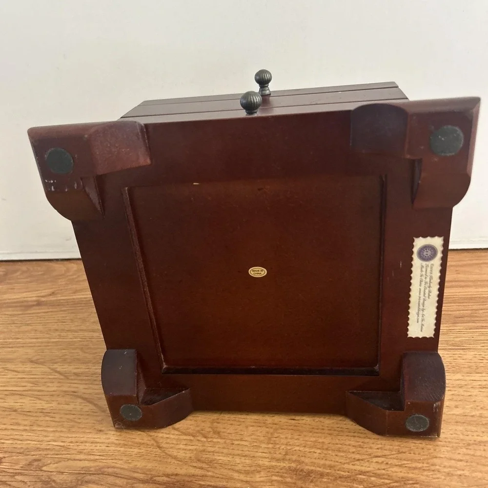 Tri Coastal Design Art In Motion Wood Jewelry Box GUC